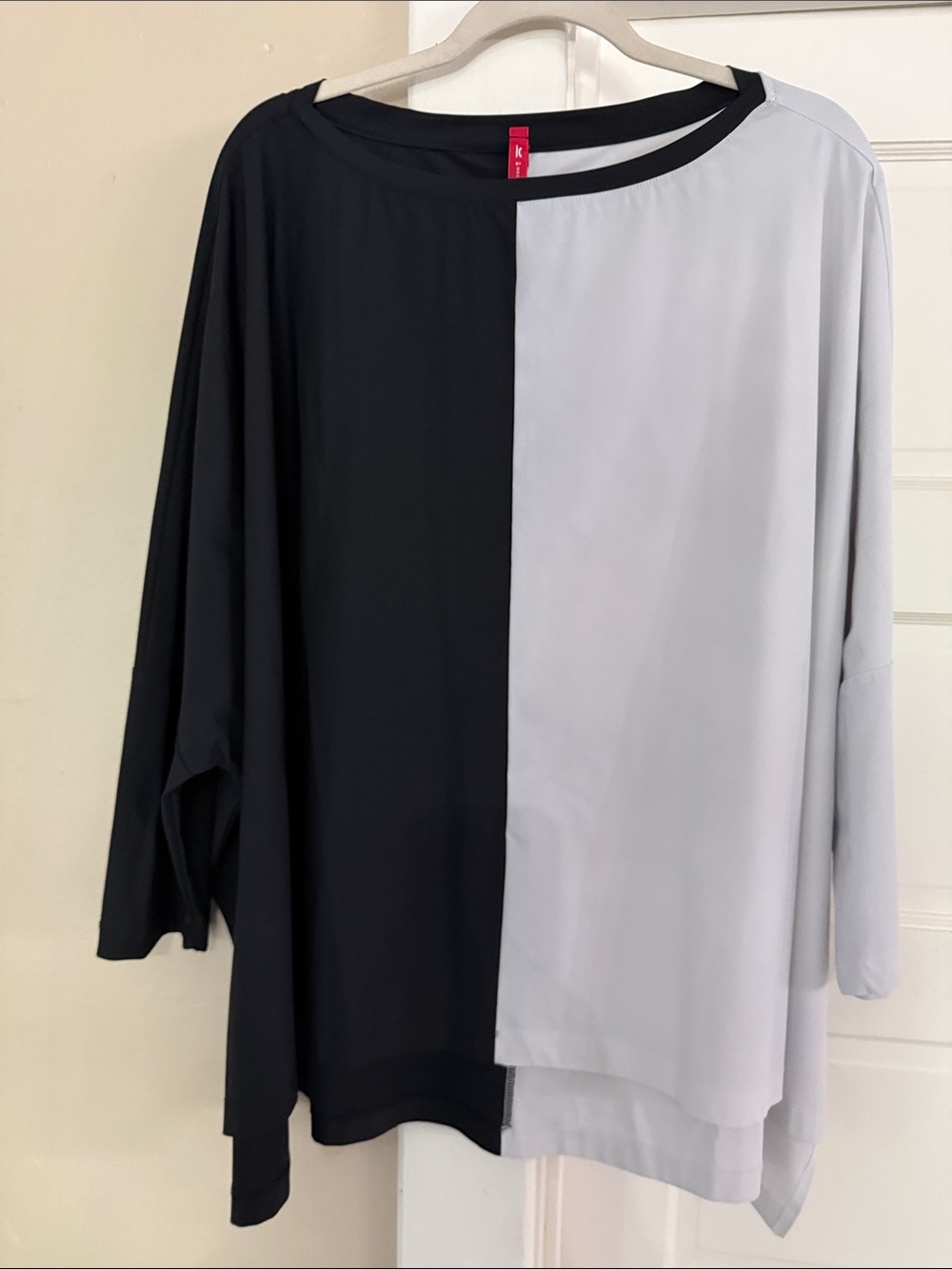 IC by Connie K Dressy Black White Long Sleeve Top Flowy Top Sz XXL